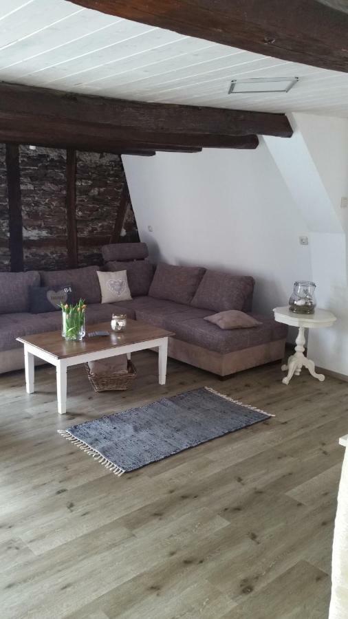Ferienwohnung-Hallebach Целль-ан-дер-Мозель Экстерьер фото